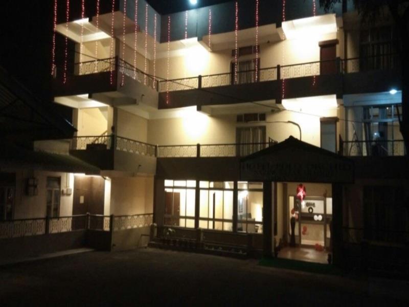 Polo Tura Hotel Luaran gambar
