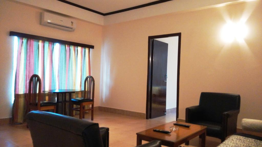 Polo Tura Hotel Bilik gambar