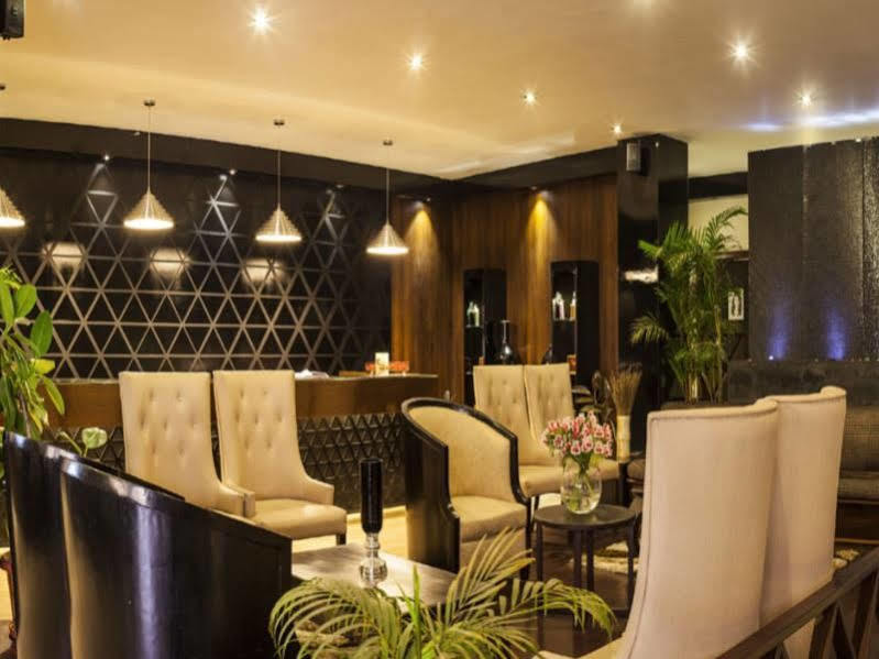 Polo Tura Hotel Luaran gambar